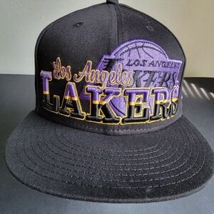 New Era 9Fifty NBA Los Angeles Lakers 2Tone Black Purple Snapback‎ Hat Cap HWC
